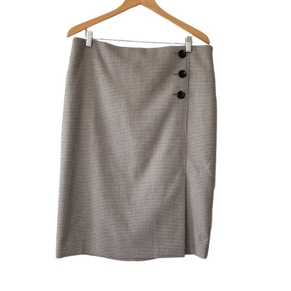 Ann Taylor Dresses & Skirts - Ann Taylor 14 houndstooth pencil skirt brown